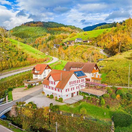 Hotel - Gasthof Blume Oppenau Extérieur photo